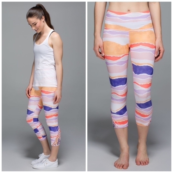 Lululemon True Self Crop Leggings - Picture 1 of 7